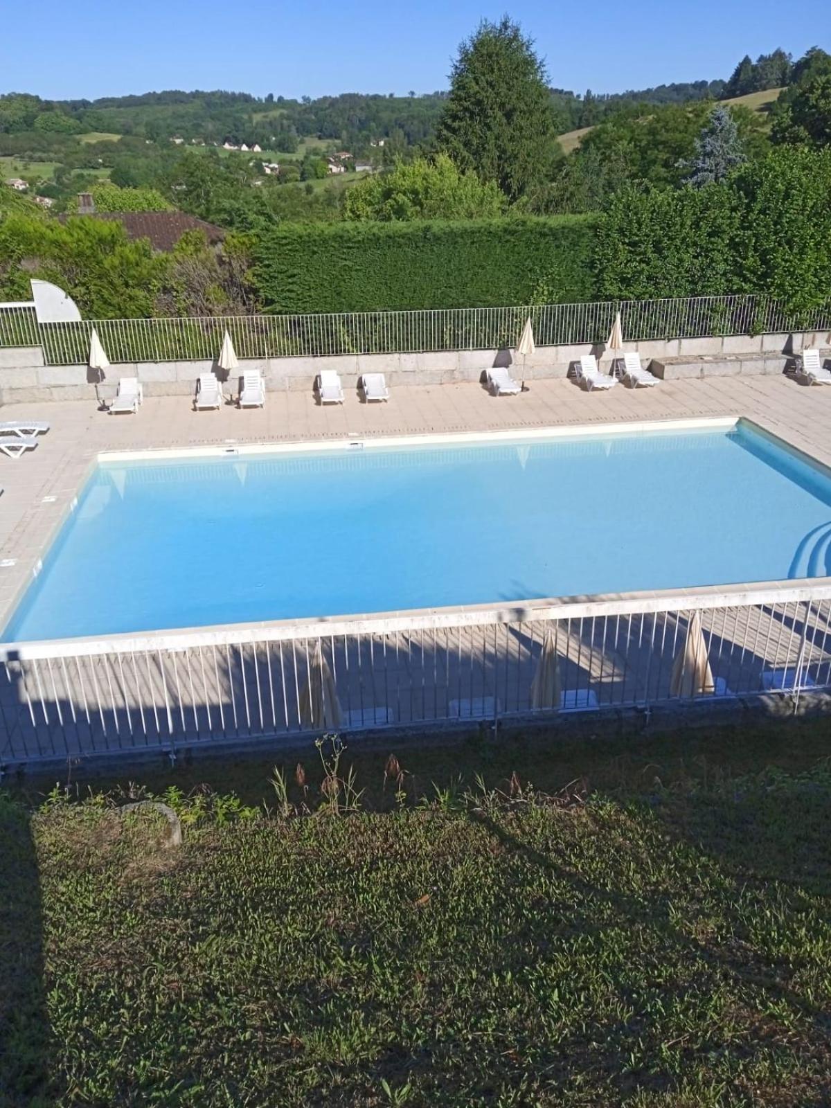 Le N5 Des Hauts De Sarlat Apt Duplex Clim, Piscine, Parking Esterno foto